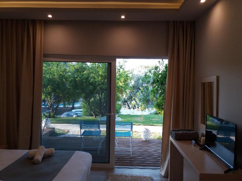 Sunny Place Resort Kranidi Exterior photo